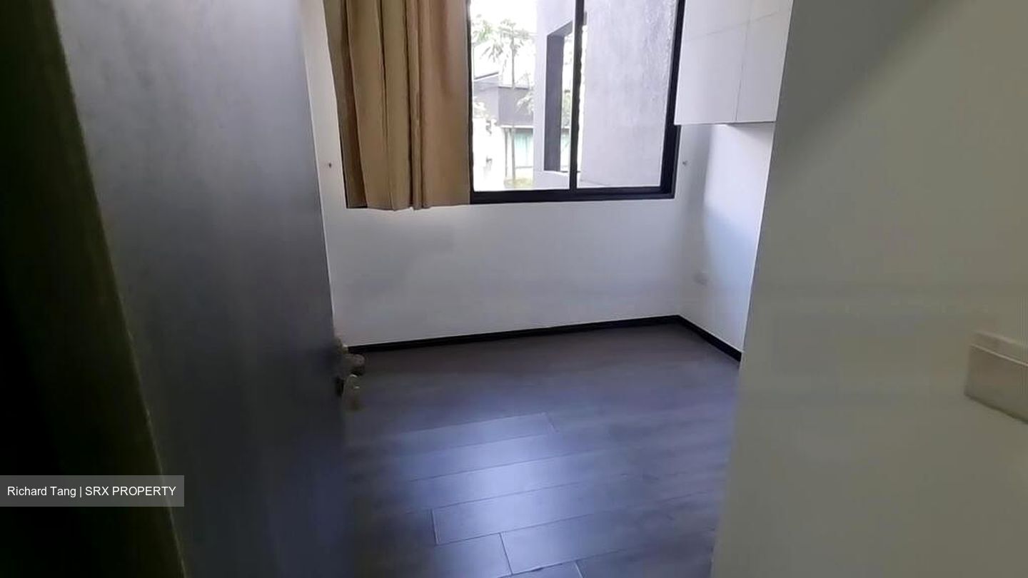 Three 11 (D20), Apartment #461402371